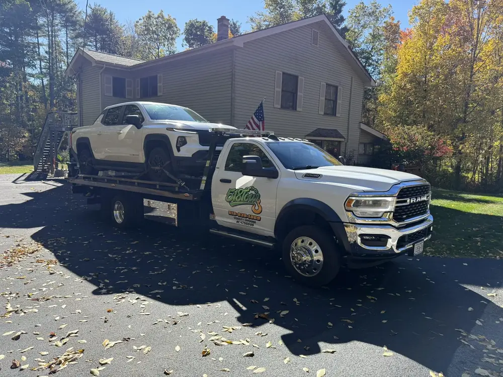 518 Tow truck on a back road in fall